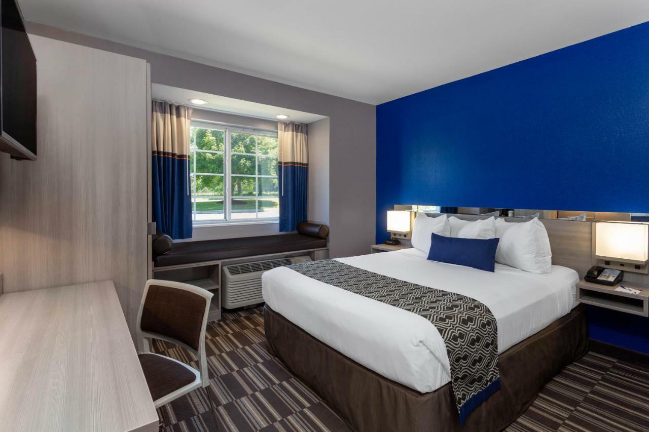 Microtel Inn & Suites By Wyndham Bethel/Danbury Екстериор снимка