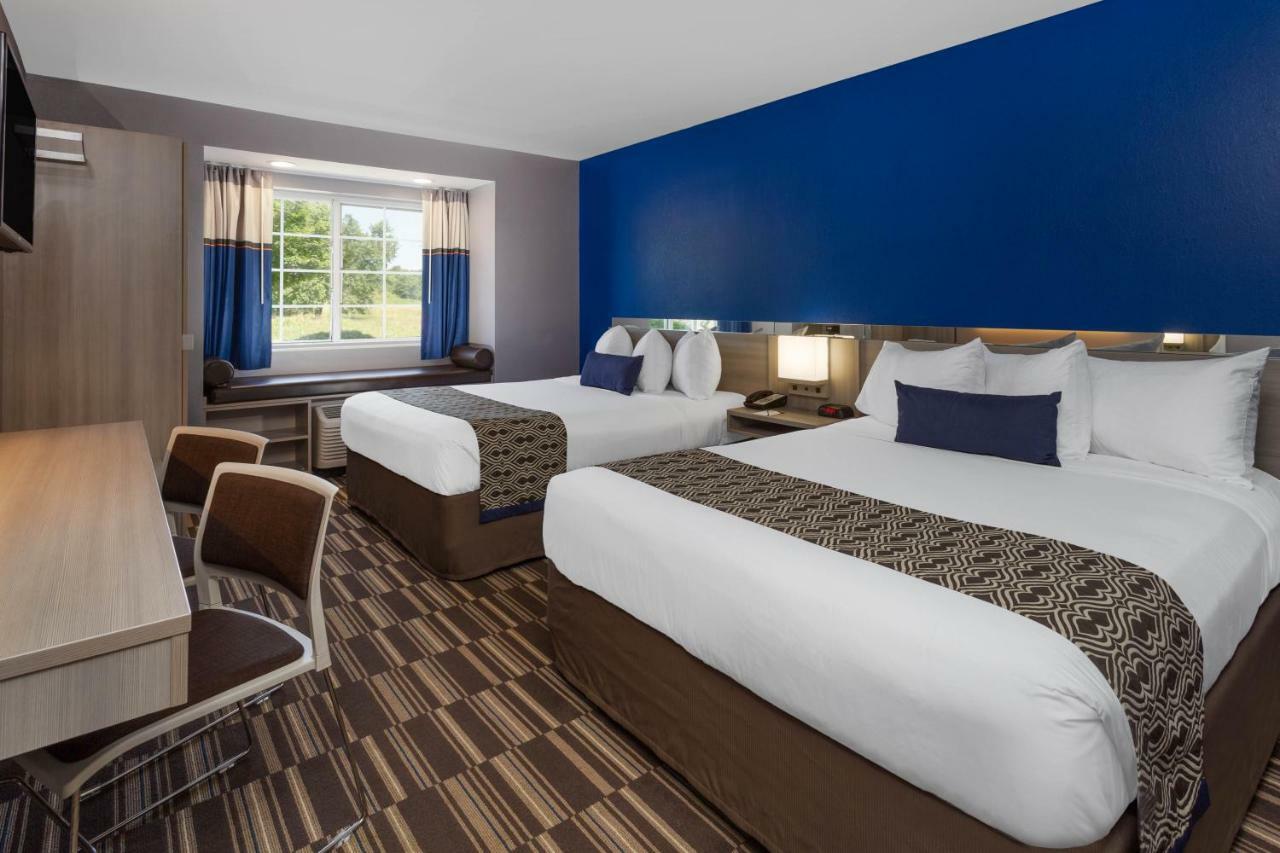 Microtel Inn & Suites By Wyndham Bethel/Danbury Екстериор снимка